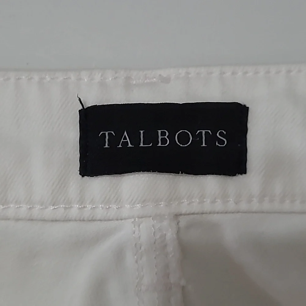 Talbots White Straight Leg Crop Jeans size 8 PETITE